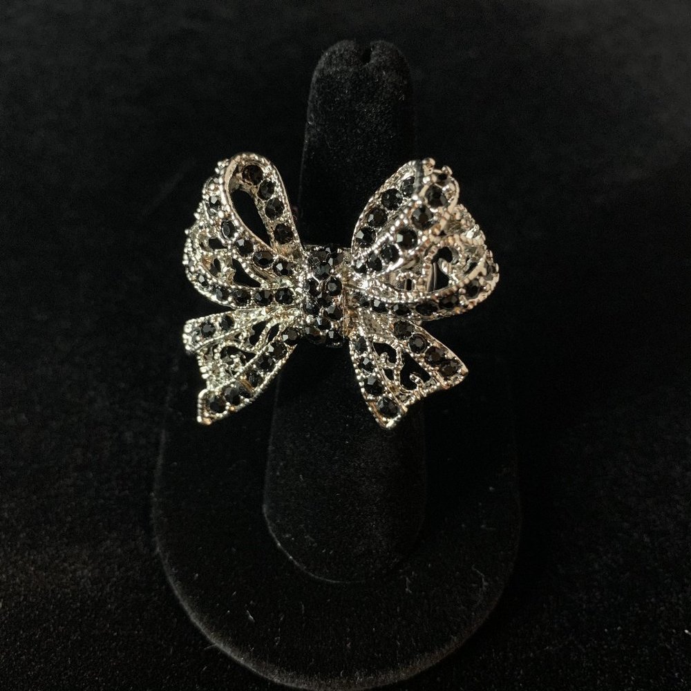 Bow-tie, Black Acrylic, Silver Tone Stretch Ring